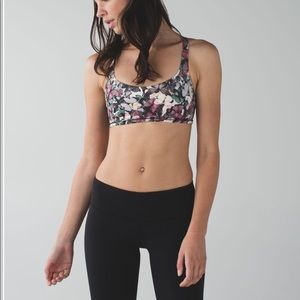 Lululemon Free To Be Wild Bra 8